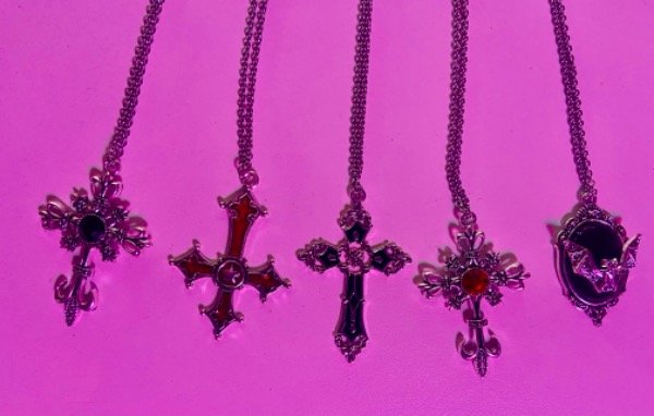 Producto - Collar cruces goticas