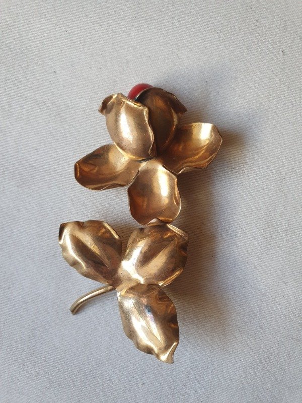Producto - Broche 40s Jardín de Oro - Rosa con Perla Roja - 5
