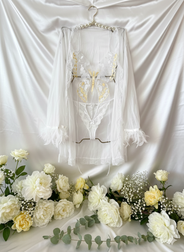 Producto - Bata c/plumas mariposa blanco 88195