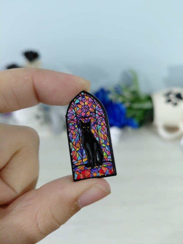 Producto - Pin metalizado - Michi en vitraux #1331