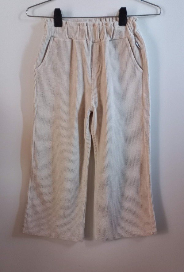Producto - PANTALON DE CORDEROY MARCA MIMO TALLE 8