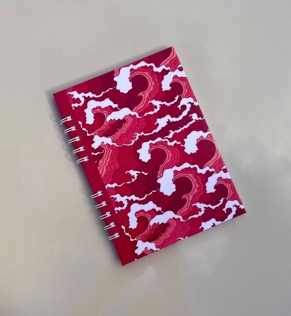 Producto - Cuaderno Olas Rojas 50hjs Cuadriculadas