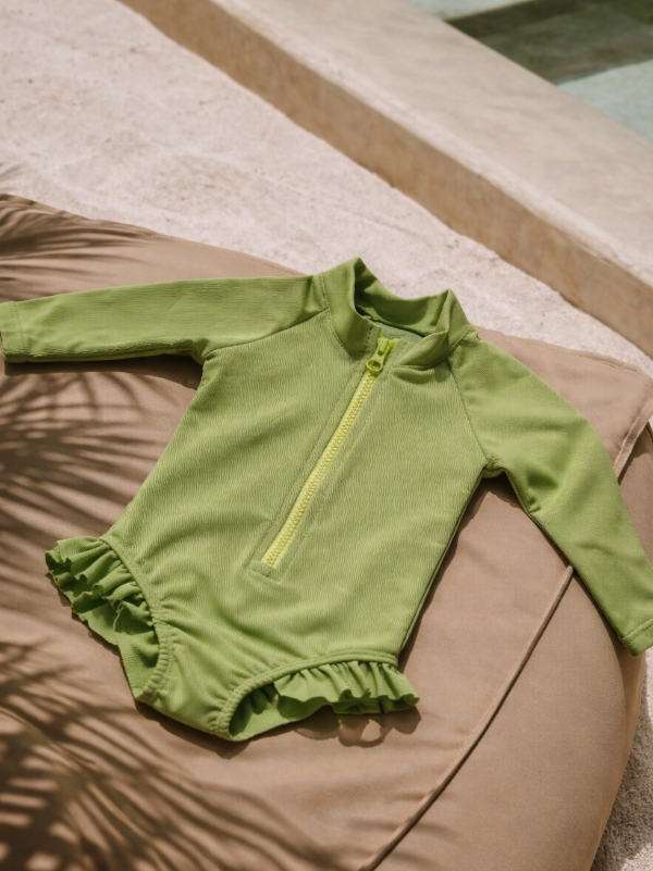 Producto - Enteriza volados Green UV