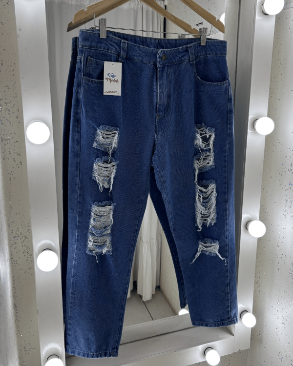 Producto - Jean Mom con Roturas Celeste