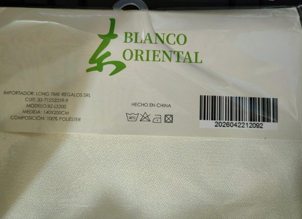 Producto - MANTEL BRILLANTE BLANCO ORIENTAL 140X220CM