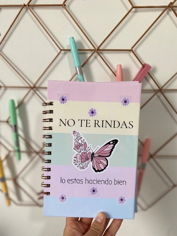 Producto - CUADERNO NO TE RINDAS A5