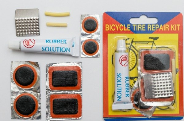 Producto - Kit Completo Reparación de Bicicleta (Parches + Pegamento + Lija + Gomines)