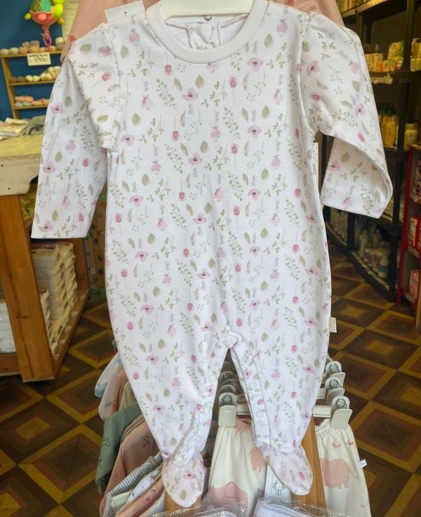 Producto - Enterito cheito de algodón con broches talle 3 flores