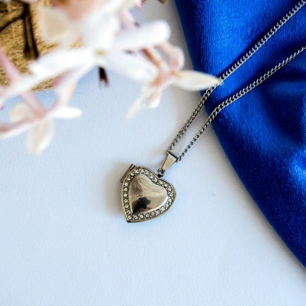 Producto - Dije Relicario Corazón y Strass
