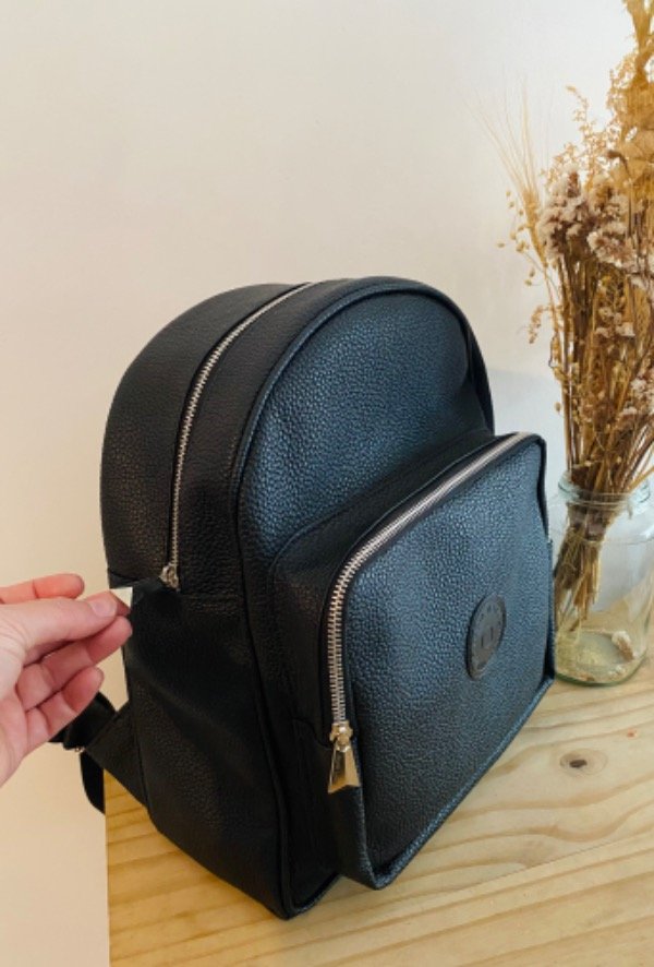 Producto - Mochila Camille. Eco cuero graneado