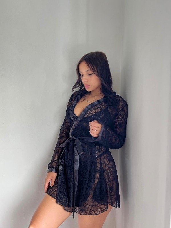 Producto - bata encaje