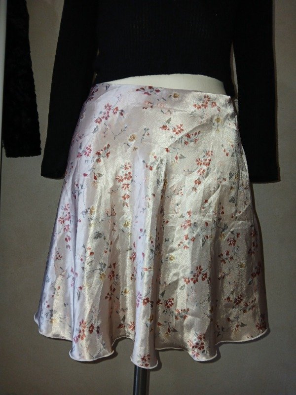 Producto - Faldita de satén