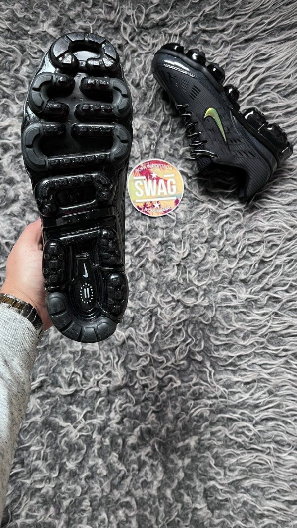 Producto - VAPORMAX 360 TRIPLE BLACK - 3