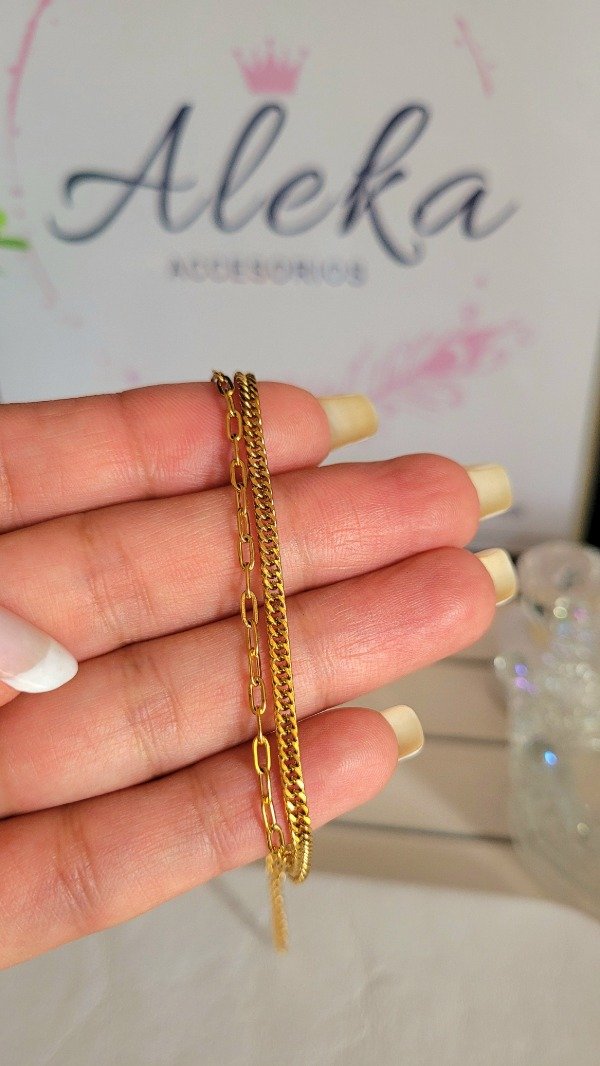 Producto - Pulsera doble cadena de acero dorado - 1