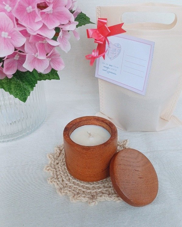 Producto - Velas en Cuenco de Madera con Tapa