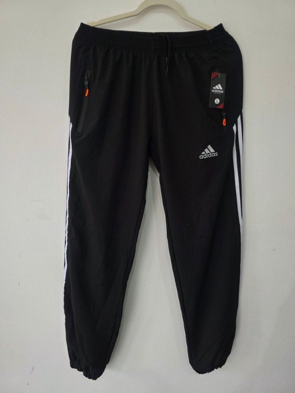 Producto - Pantalón Rompeviento Adidas