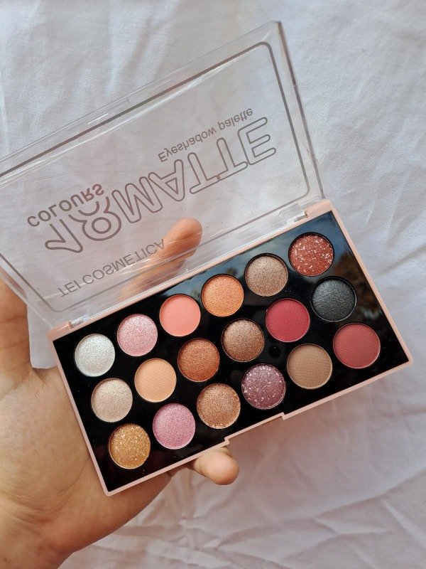 Producto - Paleta de sombras x18