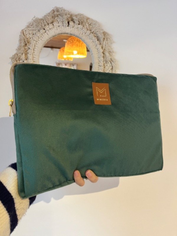 Producto - Funda Notebook Verde gamuzado