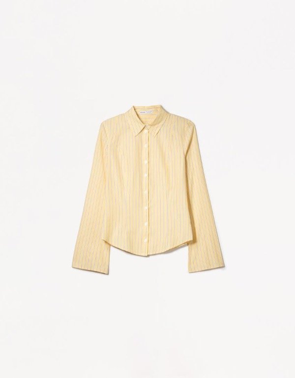 Producto - Camisa entallada butter Bershka talle S y M