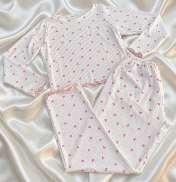Producto - Pijama Rulette ML Blanco Corazones