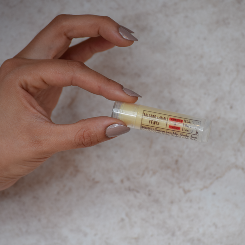 Producto - Bálsamo Labial Retractil - 5 Gr - Corteza de Chañar