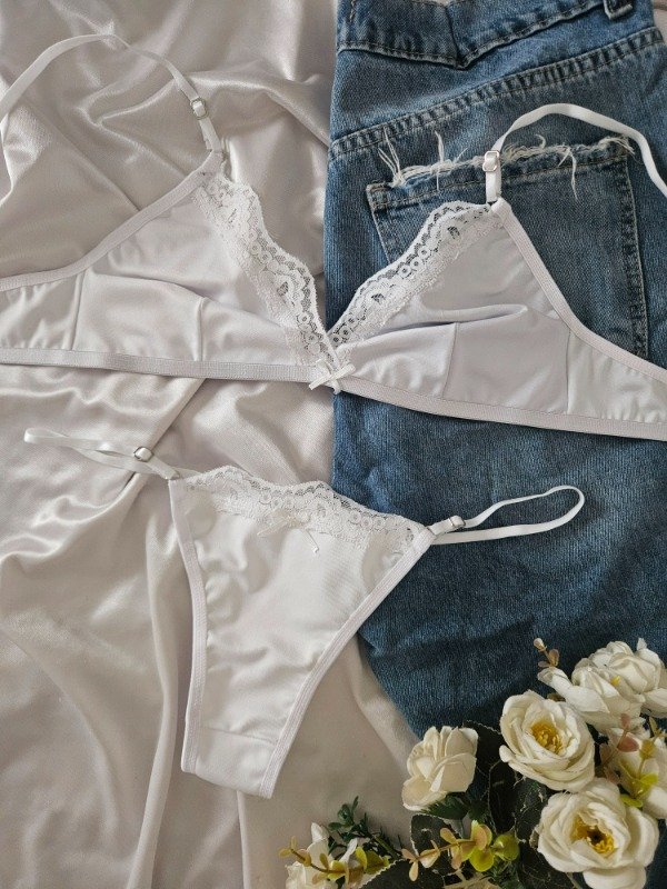 Producto - CONJUNTO DE LYCRA CON PUNTILLA BLANCO (A09)