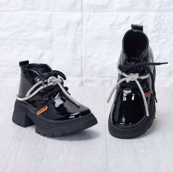 Producto - Borcego Alaska Charol