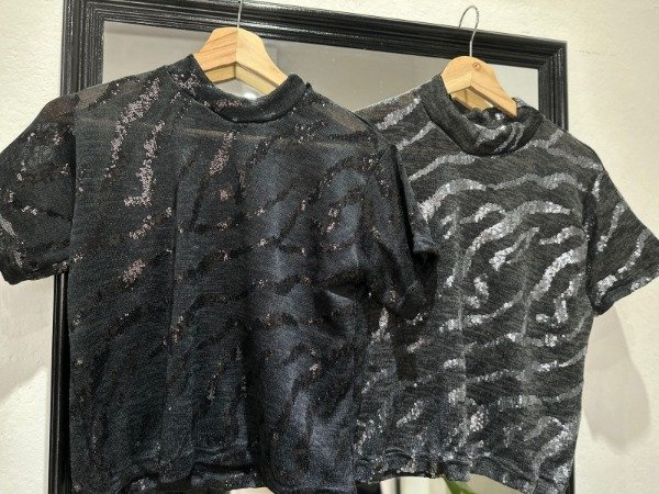 Producto - TOP LENTEJUELAS