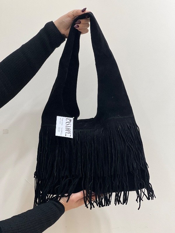 Producto - Bolso Gamuza Negro con flecos