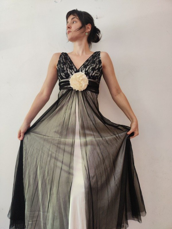 Vestido ByN satén, tul y encaje — imagen 8