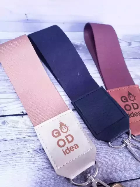 Producto - LLAVERO MOSQUETON