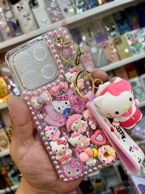 Producto - Funda Chrams Hello Kitty Redmi Note 13 4g/Poco x6 pro