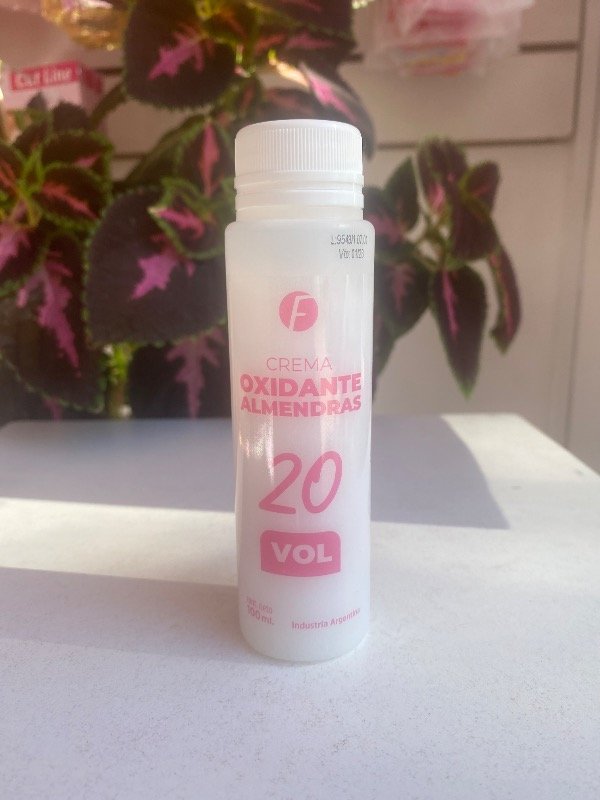 Producto - OXIDANTE FRILAYP 20vol ALMENDRAS