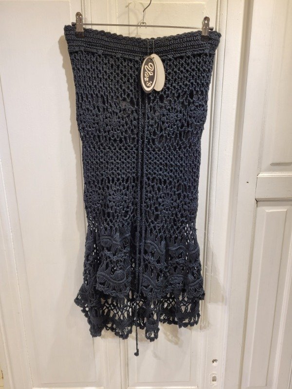 Producto - Falda VAR'S de crochet Nueva c/etiq Talle Único- PRECIO: 56X