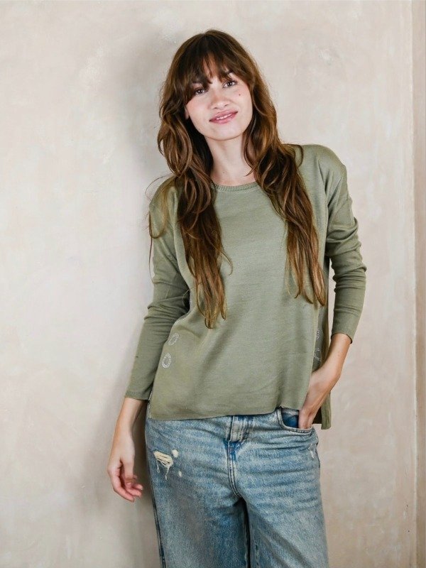 Producto - SWEATER PALERMO MOSS LATERAL TACHAS