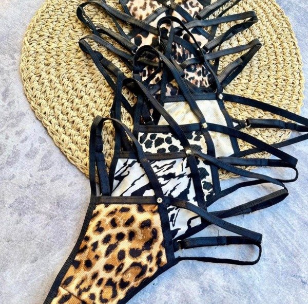 Producto - LESS PRINT DOBLE TIRA STRASS