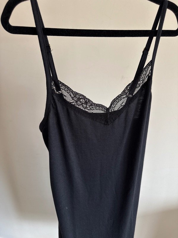 Producto - Camisón Basic negro con puntilla - 2