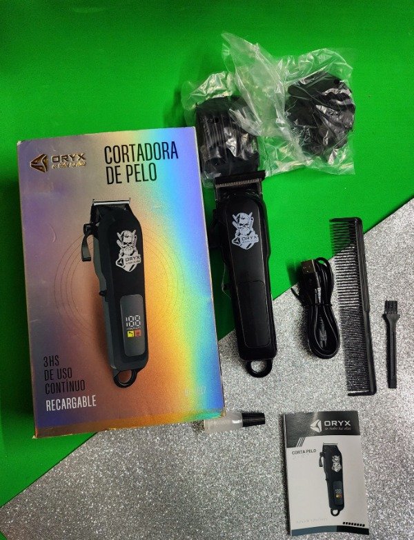 Producto - Maquina de cortar pelo recargable