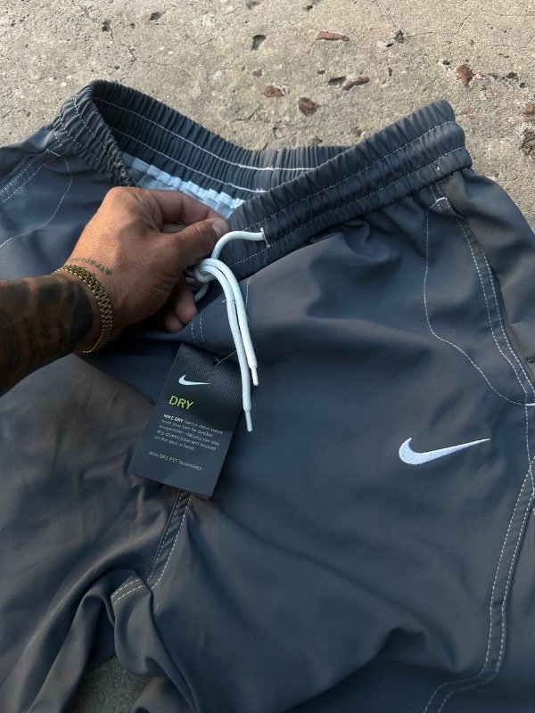 Producto - Jogger importado gris - 1