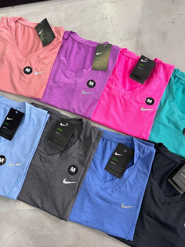 Producto - REMERA NIKE DRI-FIT DAMA (CURVA) - 2