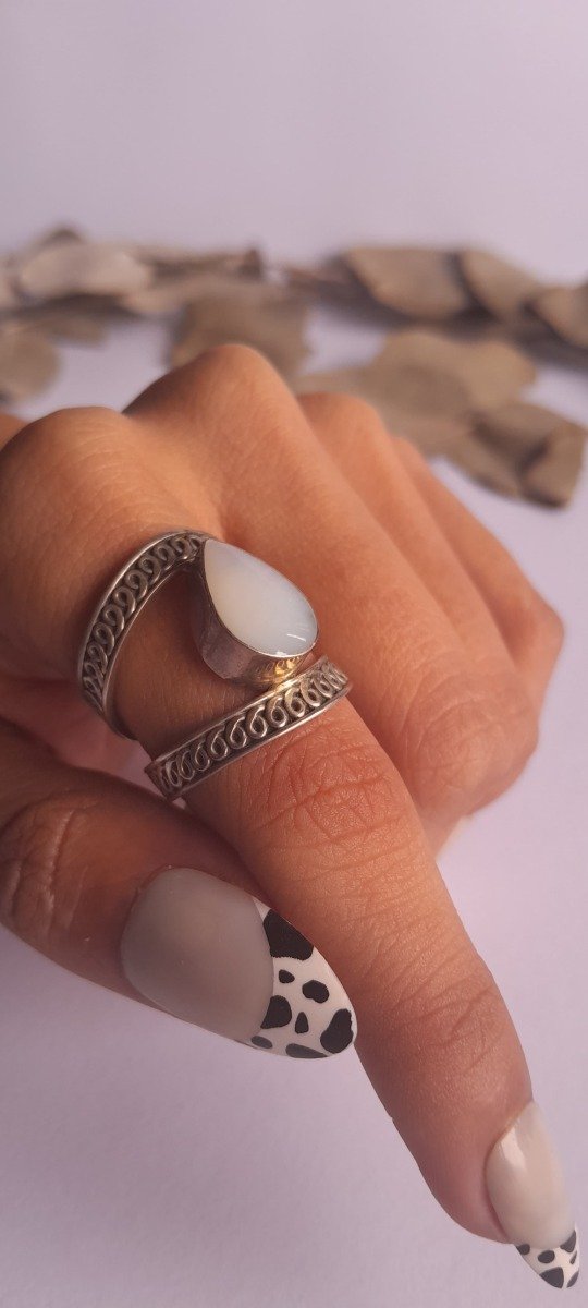 Producto - Anillo plata gota nácar boho