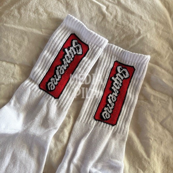 Producto - Media caña - Supreme blanca logo rojo