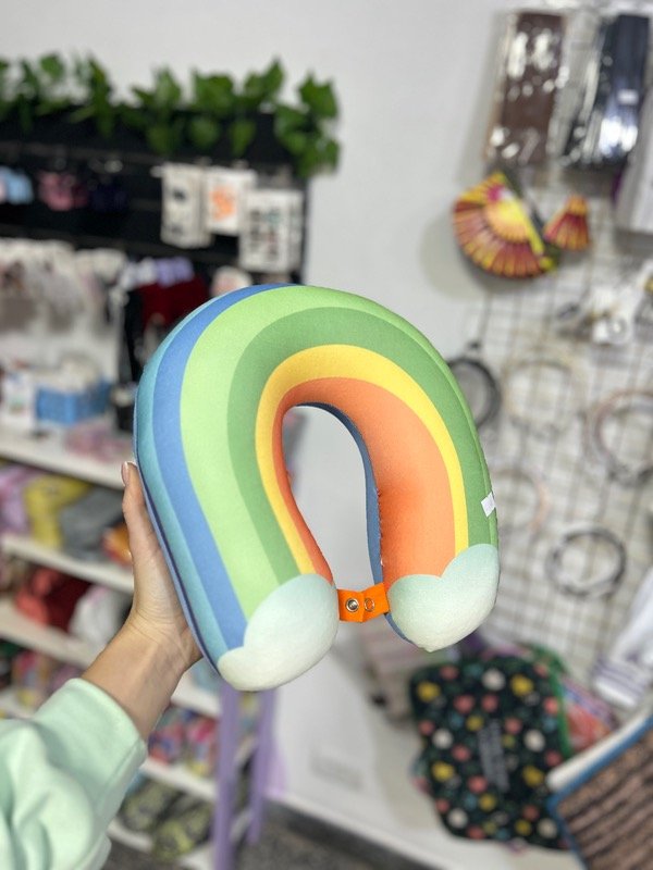Producto - Almohada de viaje arco iris