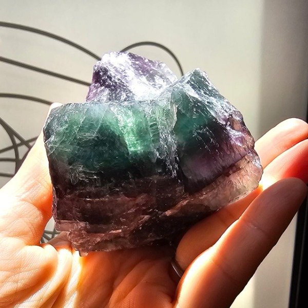 Producto - Fluorita Arco Iris en Bruto