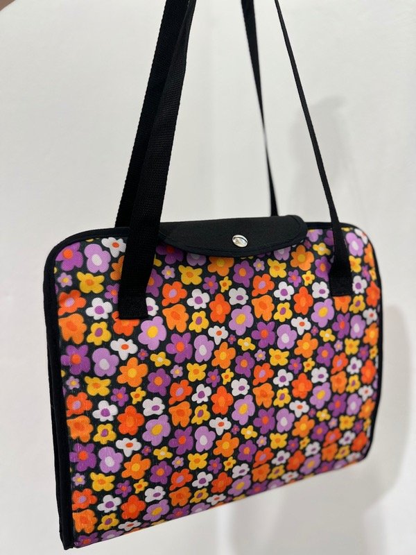 Producto - Bolso carpeta docente Flores amarillas y lilas