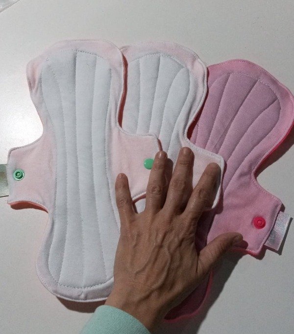 Producto - Toallas Post parto- incontinencia- pack x 3