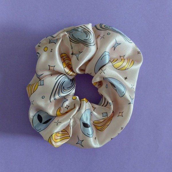 Producto - Scrunchie Alien
