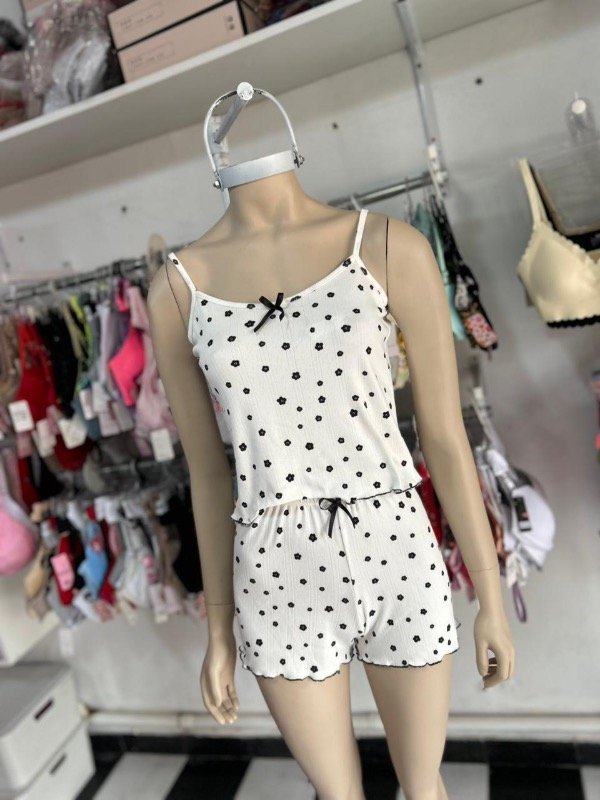 Producto - Pijama corto florcitas #03