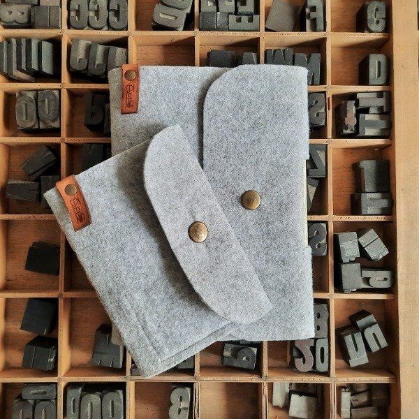 Producto - Bitácora de Paño Gris claro
