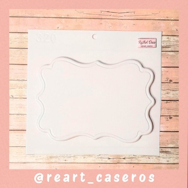 Producto - F320 Molde Bandeja Rectangular con Forma